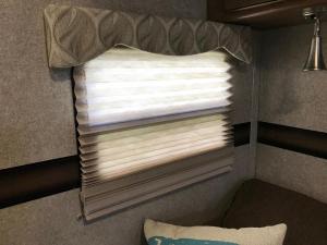 Window Cut Valence